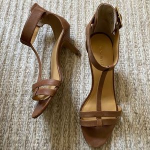 Nine West, soft tan leather sandals, size 8